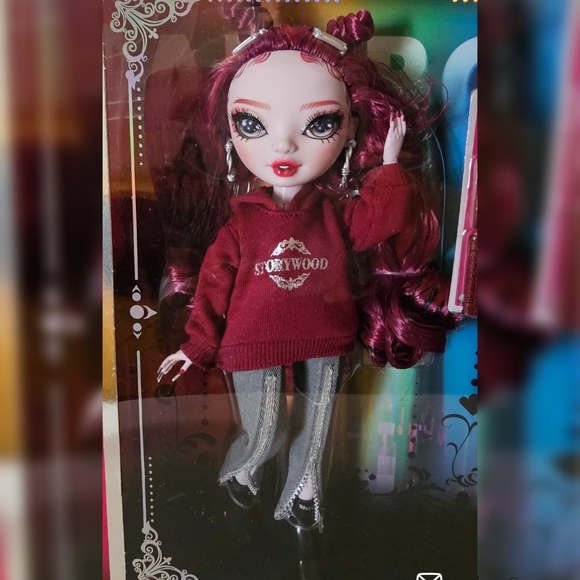 Rainbow High Shadow High Scarlett Rose Doll - Picture 2 of 9